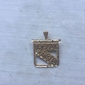 NY Rangers Gold Pendant 14 K Gold